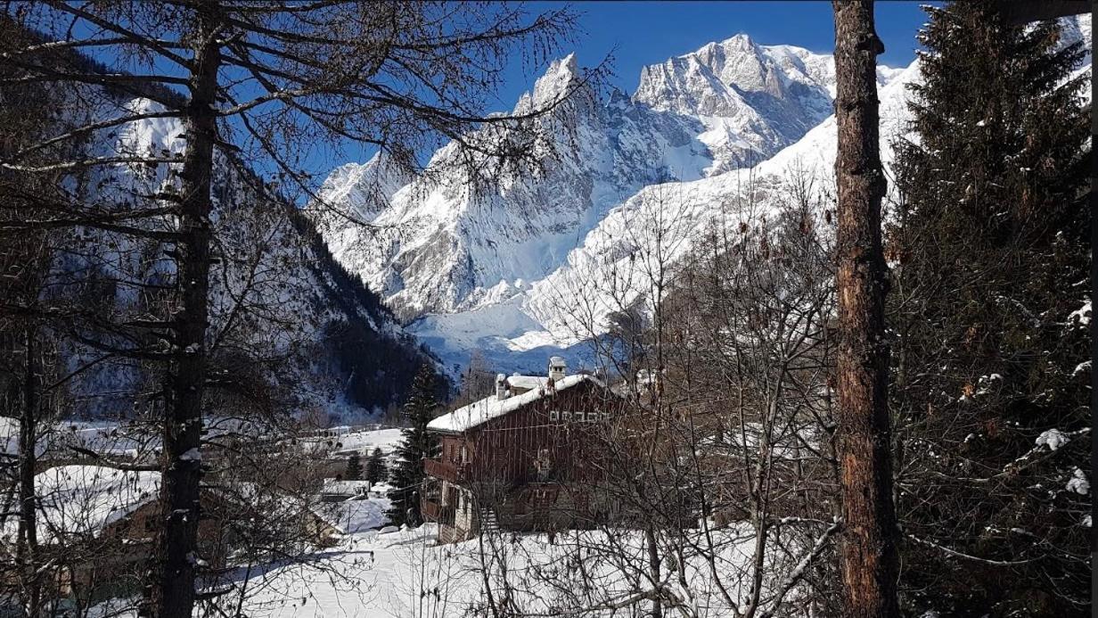 Chalet Monte Bianco Chalet Courmayeur